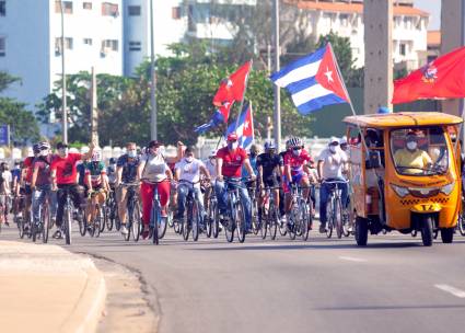 Caravana contra el Bloqueo