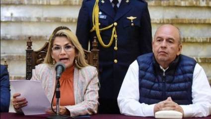 Fiscalía ordena detención de expresidenta de facto en Bolivia