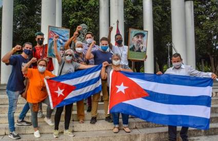 Jóvenes cubanos