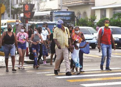 Urge reducir la movilidad de las personas.