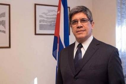 El Director General a cargo de Estados Unidos del Ministerio de Relaciones Exteriores, Carlos Fernández de Cossío