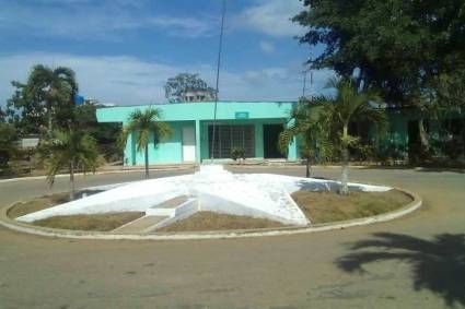 Policlínico de Playa Larga