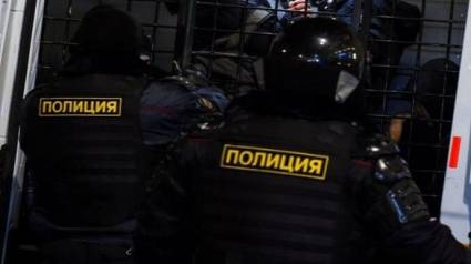 Funcionarios del Servicio de Inteligencia Ruso detienen al diplomático ucraniano Alexander Sosonyuk