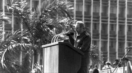 Fidel Castro en el acto de conmemoración del Día Internacional de los Trabajadores, 1ro de mayo de 2000.