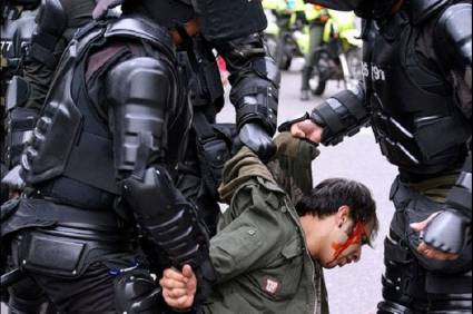 Represión policial en Colombia.