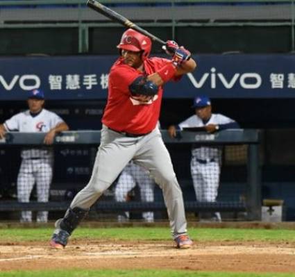 Cuba redujo hoy a 32 los miembros de la preselección nacional de béisbol rumbo al torneo preolímpico de las Américas