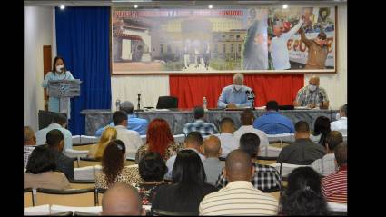 Reunión 8vo Congreso PCC en Isla de la Juventud