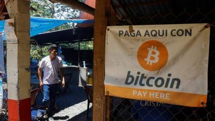 El Salvador, primer país en aprobar uso del bitcóin