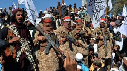 Los talibanes tomaron 9 capitales de provincias afganas
