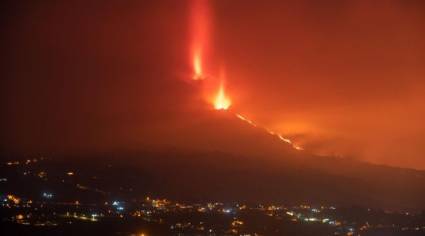 Nueva colada de lava del volcán Cumbre Vieja