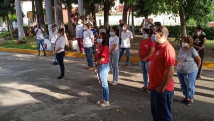 Trabajadores de la Empresa exportadora e importadora de materiales de la construcción