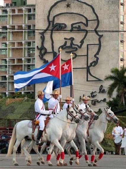 Cuba defiende y ejerce el derecho a la defensa