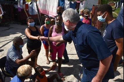 Miguel Díaz-Canel Bermúdez en La Corea