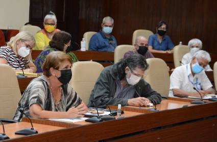 Encuentro de la presidencia con artistas cubanos