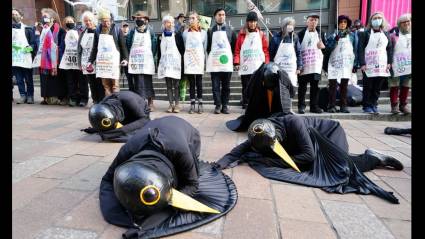 Manifestantes contra el cambio climático