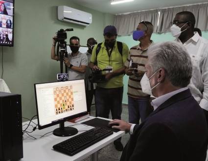 Inauguración del aula especializada del ajedrez