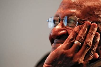 El arzobispo emérito sudafricano Desmond Tutu