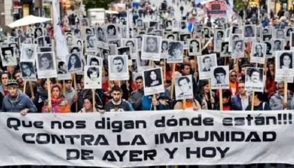 Protesta masiva en Uruguay