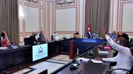 Consejo de Estado aprueba nuevo decreto-ley