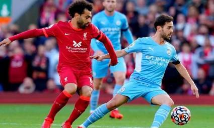 Liverpool y Manchester City aún mantienen el pulso por el liderato navideño de la Premier League.