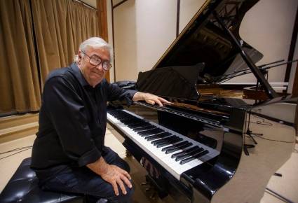 José María Vitier