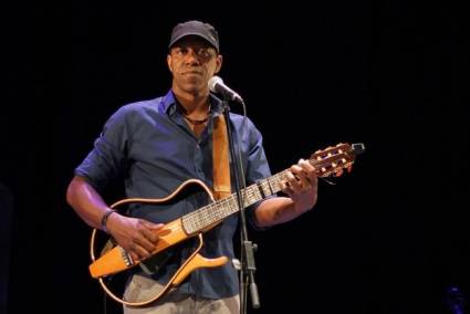 Tony Ávila
