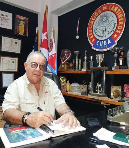 Presidente de la Asociación de Cantineros de Cuba.