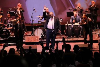 Alexander Abreu se ha convertido en un músico muy reconocido entre el público.