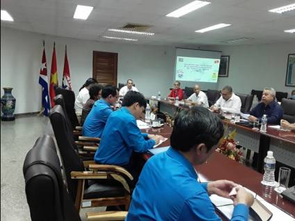 Intercambio de máximos dirigentes sindicales de Cuba y Vietnam