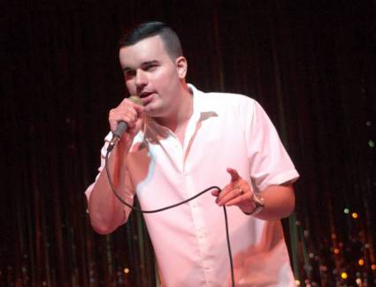 El carisma y la singular voz del cantante capitalino Claudio Rodríguez ha conquistado a miles de seguidores, tanto cubanos como extranjeros