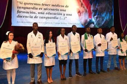 Graduación de estudiantes extranjeros en carreras de la Salud