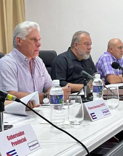 Presidente de Cuba en reunión en Matanzas