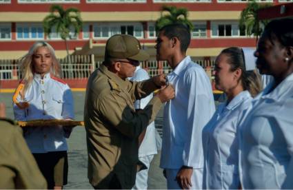 Los trabajadores reconocidos agradecieron el homenaje.