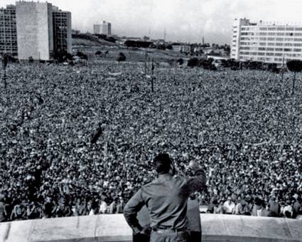 Fidel en la Plaza de la Revolución, durante la Primera Declaración de La Habana.