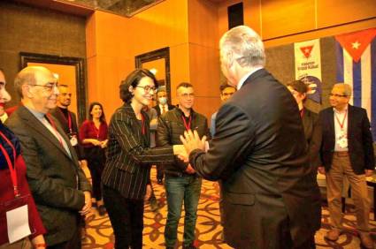 Miguel Díaz-Canel Bermúdez intercambió la mañana de este miércoles con miembros de la solidaridad con Cuba