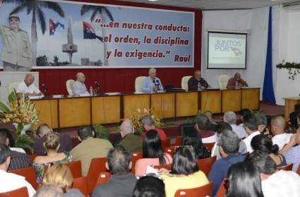 En Villa Clara, el Primer Secretario del Comité Central del Partido Comunista y Presidente de la República, Miguel Díaz-Canel Bermúdez