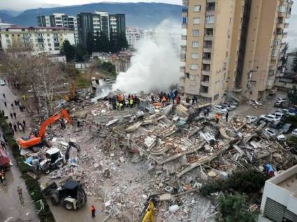 Enorme terremoto en Türkiye