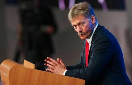 El portavoz presidencial Dimitri Peskov expuso a los medios de prensa los desafíos económicos y financieros de la nación rusa.