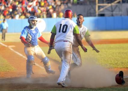 Liga Élite del Beisbol Cubano