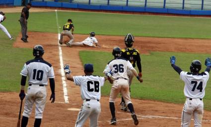 Cachorros holguineros en la Serie Nacional 62