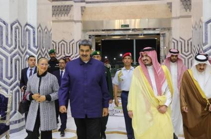 Maduro realiza una visita de trabajo en Arabia Saudita