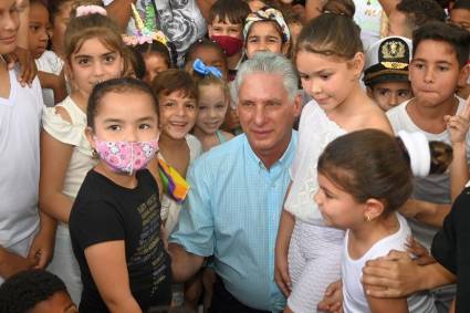 Los niños son el tesoro más preciado de la Patria