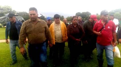 Recorren Granma dirigentes principales del Partido y del Gobierno