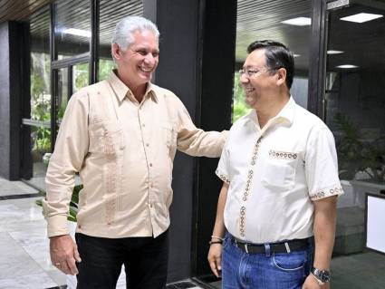 Miguel Díaz-Canel Bermúdez y Luis Alberto Arce Catacora