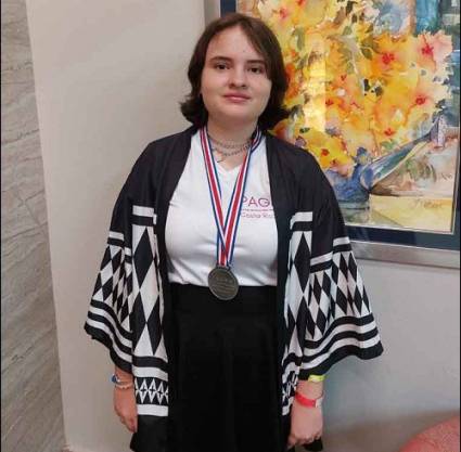 Dalia Oliver Ballesteros, medalla de plata en Olimpiada Panamericana de Matemática