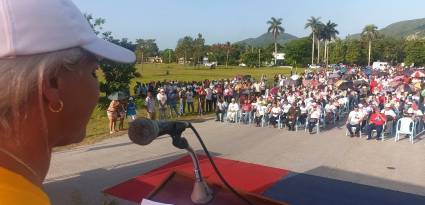 Lissette González Almacigas, Primera Secretaria del Comité Municipal de la Unión de Jóvenes Comunistas en Isla de la Juventud.