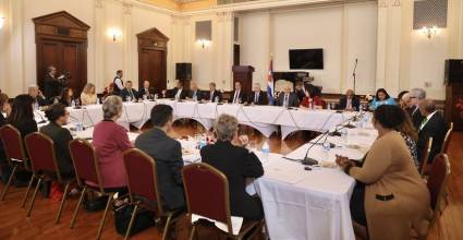 La cita tuvo lugar en la sede de la Misión Permanente de la Mayor de las Antillas en las Naciones Unidas