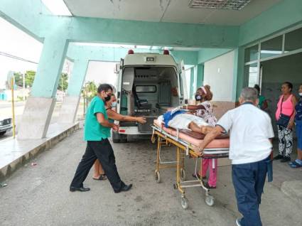 Ee contabilizaron 11 pacientes, seis politraumatizados fueron trasladados hacia el Hospital Miguel Enríquez en la capital cubana