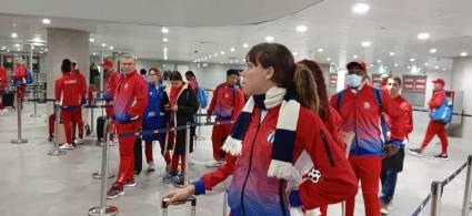 Llegada a Santiago de Chile primer grupo de atletas cubanos