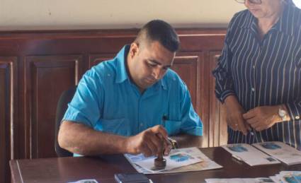 Cancelan colección de sellos postales